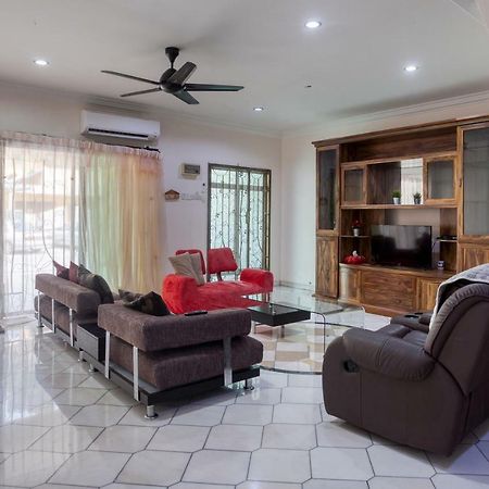 Gunung View Homestay 10 To 12 Pax Near Sunway Tambun Ipoh Extérieur photo