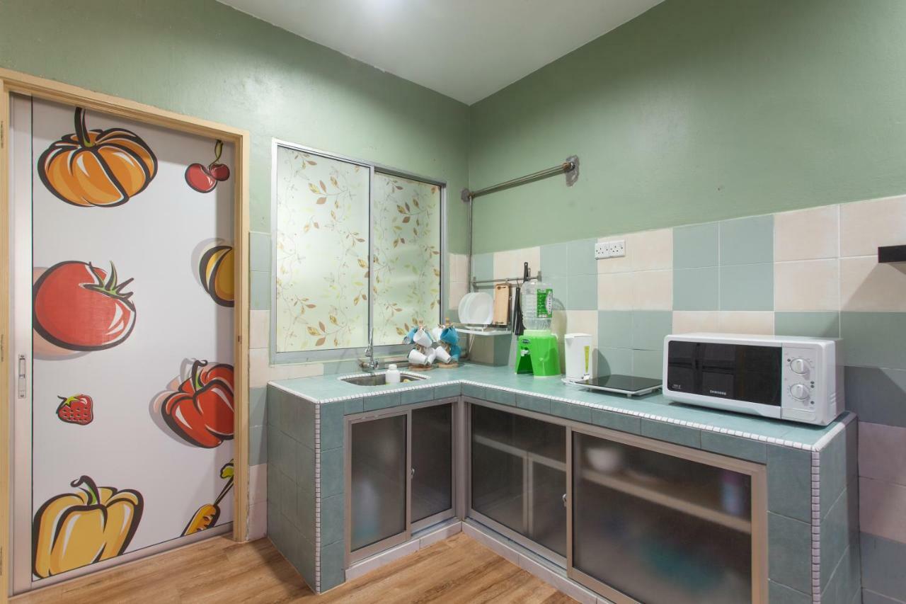 Gunung View Homestay 10 To 12 Pax Near Sunway Tambun Ipoh Extérieur photo