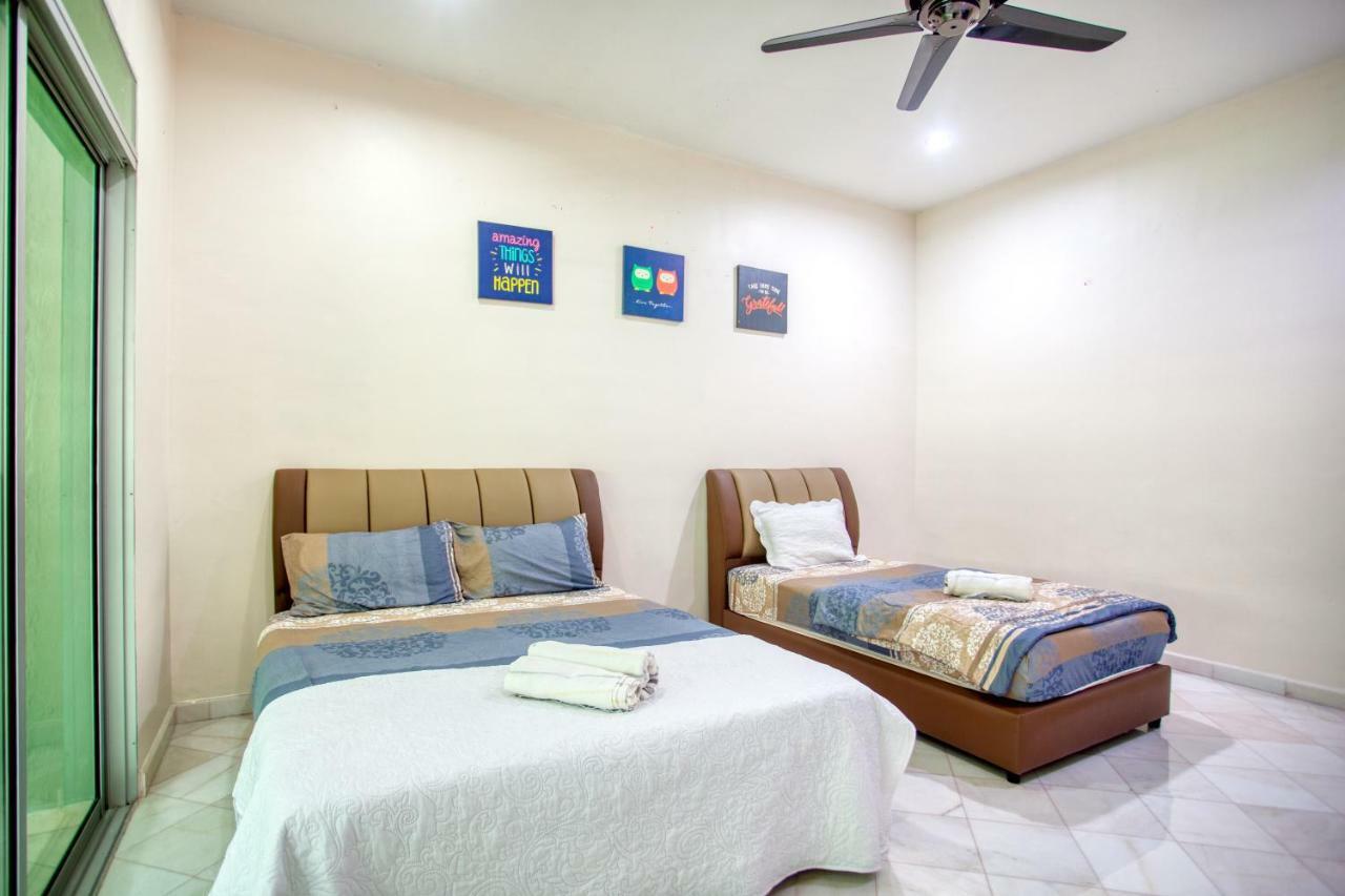 Gunung View Homestay 10 To 12 Pax Near Sunway Tambun Ipoh Extérieur photo